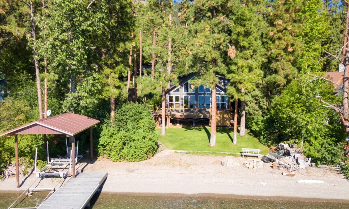 Dayton House | It's Reunion Time! Flathead Lake Waterfront Dream House!