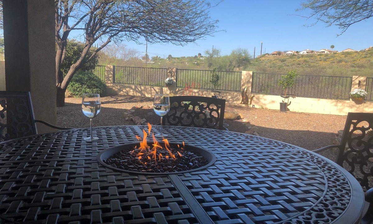 Saddlebrooke House | JANUARY 2027 NOW AVAILABLE: DESERT AND MOUNTAIN VISTAS!