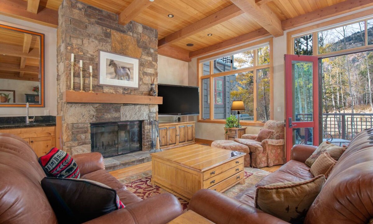 Granite Ridge House | JHRL - Granite Ridge Lodge 8 - Ski in, ski out luxury townhome