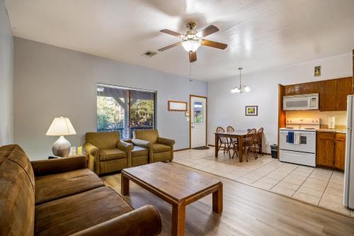Pinetop Apartment | Juniper-Lodge by Roundhouse Resort and Spa