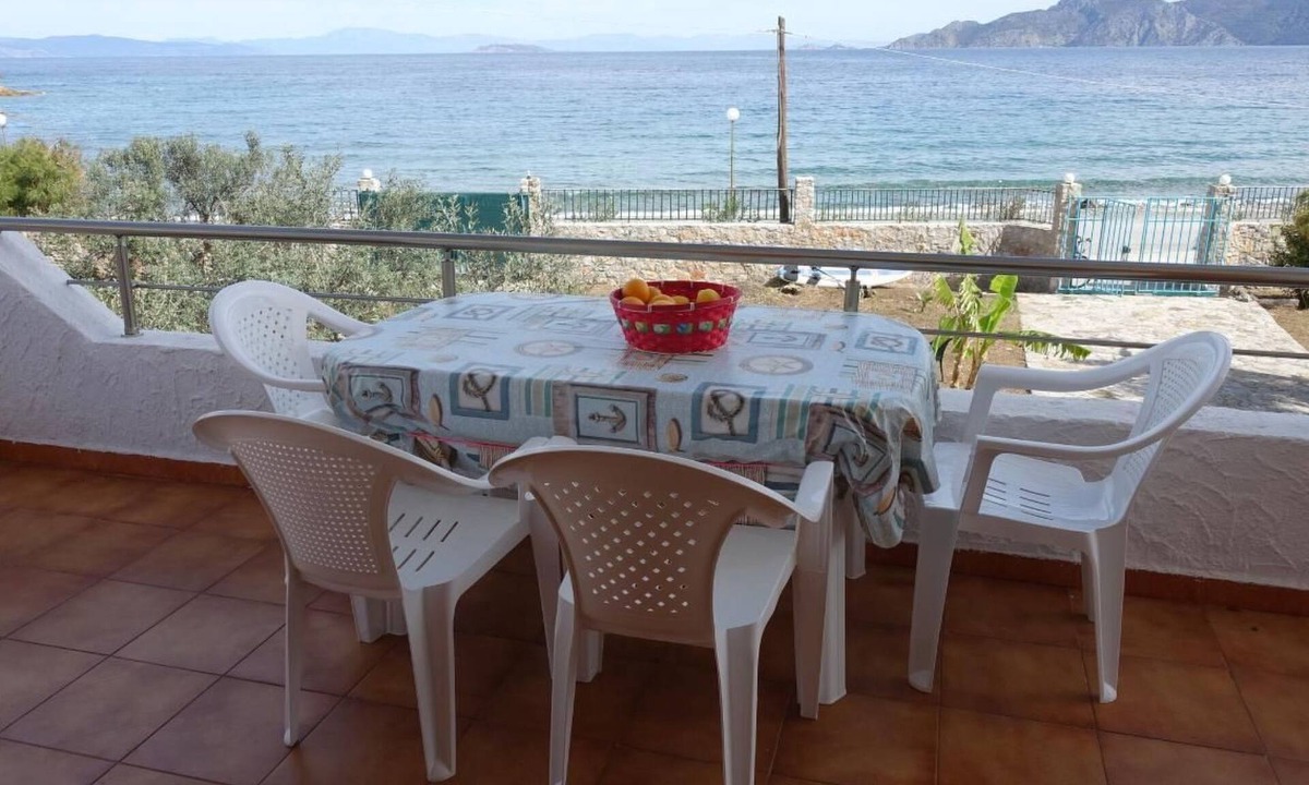 Troizinia House | Kalloni by Interhome