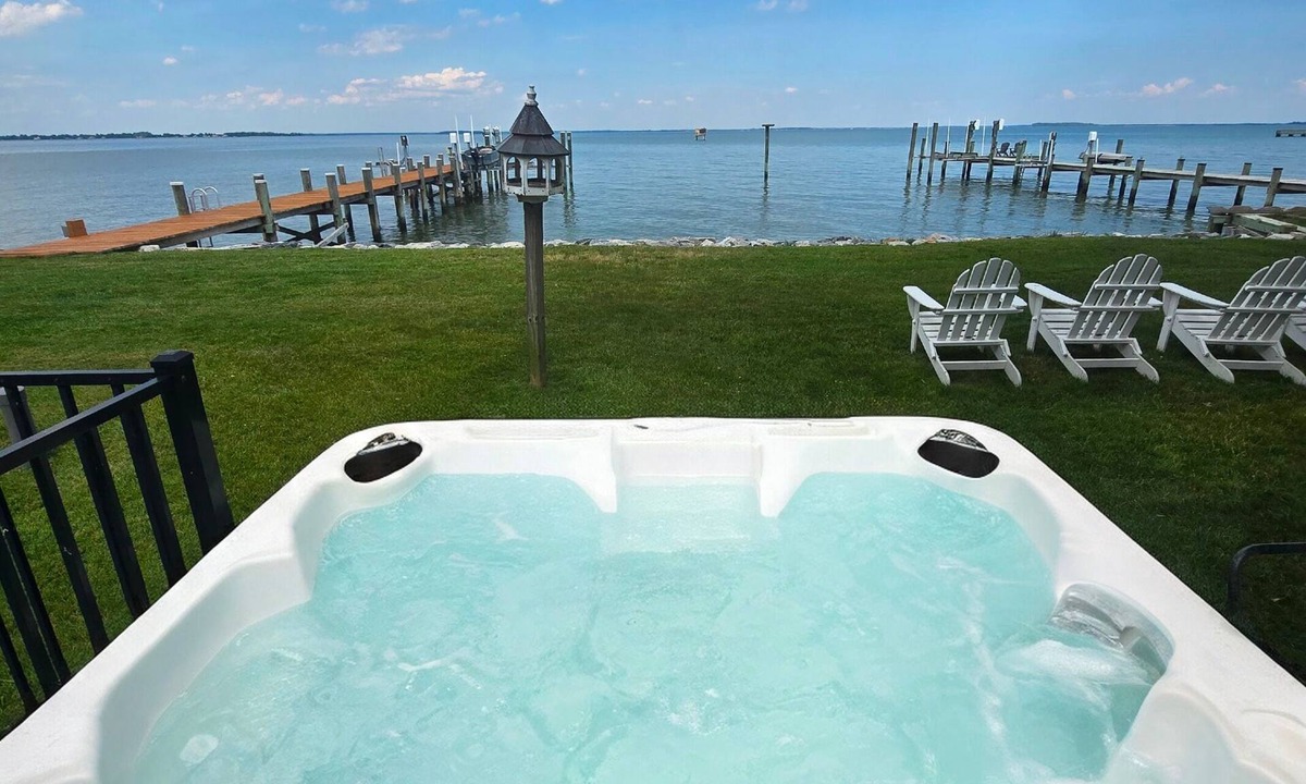 Stevensville House | Kent Island Waterfront | Pool | Hot Tub