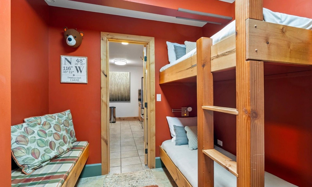 Sandpoint Condo | Kids Love Hidden Bunk Room - Seasons at Sandpoint