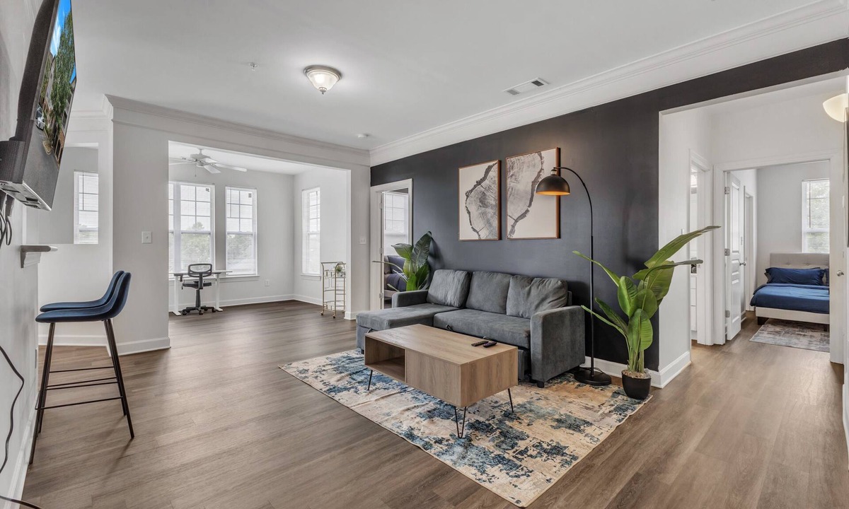Southwest Raleigh Apartment | King 3BR Suite Mins to Downtown Raleigh