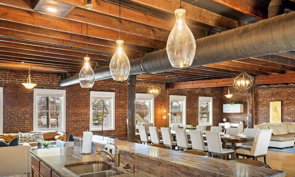 Shelby Park Apartment | KING Sleep8 4Bed 3BR 2BA Swepson Loft 301