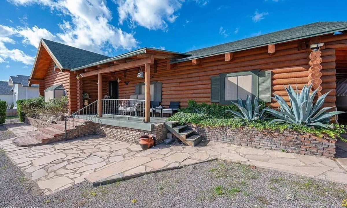 Kingman Cabin | Kingman Mountain Cabin