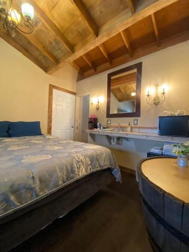 Squaw Valley Apartment | Kings Canyon Sherman Suite