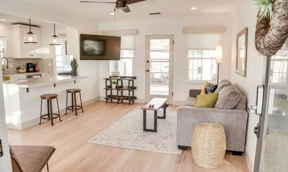 Kingsburg House | Kingsburg Kasita