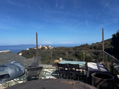 Tomino Apartment | La charmante * Maison Cap Corse, Tomino
