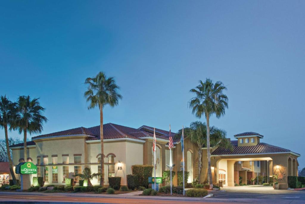 Los Banos Hotel | La Quinta by Wyndham Los Banos