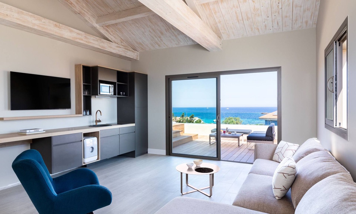 L'Ile-Rousse Hotel | La Résidence Santa Maria
