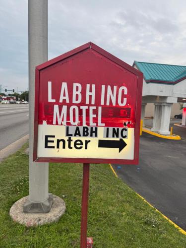 Norfolk Hotel | labh inc Motel