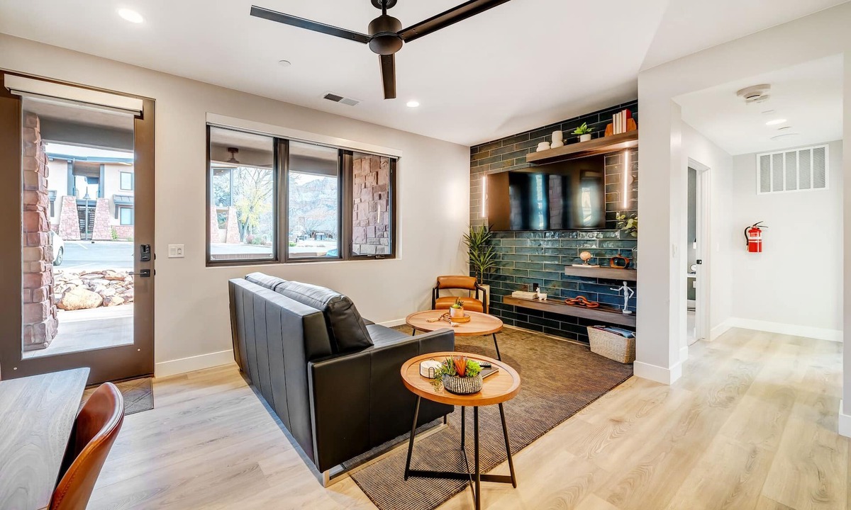 Zion National Park South Entrance Villa | LaFave-Luxury Villa at Zion: Northgate Peaks