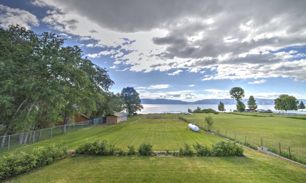 Garden City House | Lake-front Cabin Located In The Heart Of Bear Lake!