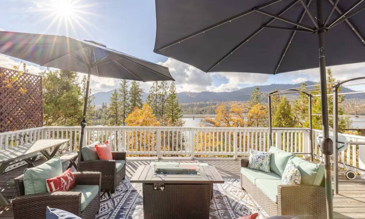 Bass Lake House | Lake Front Home in Bass Lake - Hot Tub, Private Marina and Dock, Fire Pit