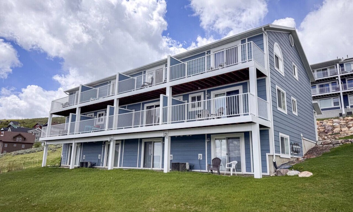 Harbor Village Condo | Lake View Condo 871 # 4 with amazing views