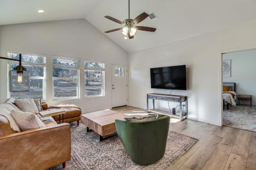 Pinetop-Lakeside House | Lakeside Vacation Rental: 4 Mi to Show Low Lake!