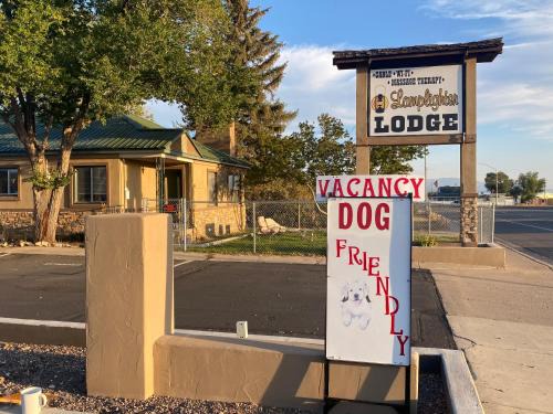 Panguitch Hotel | Lamplighter Lodge