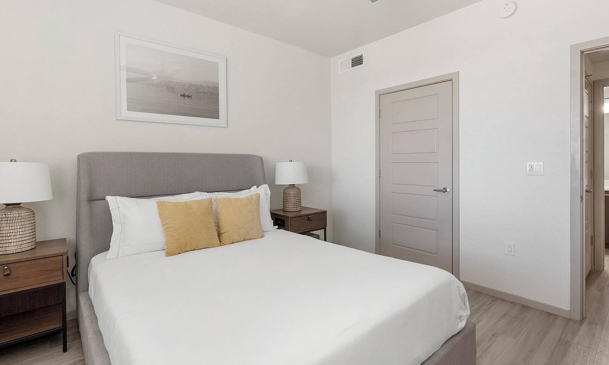 Arrowhead Ranch Apartment | Landing | Amazing 1BD, Gym