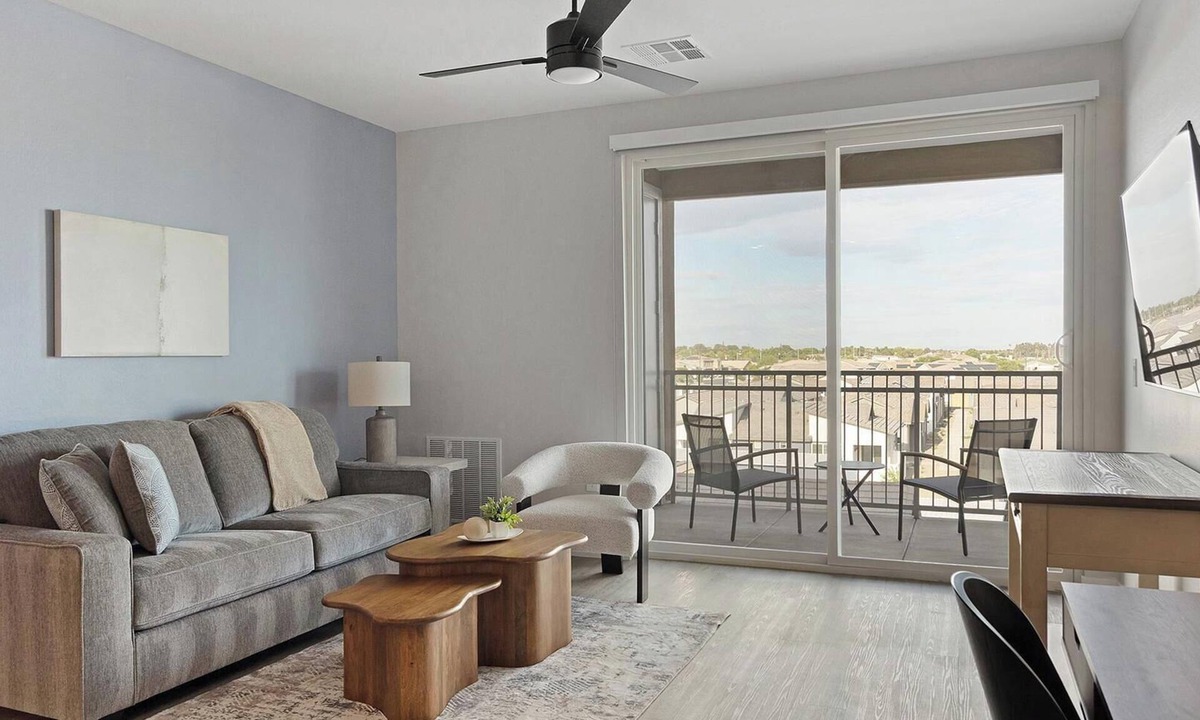 Goodyear Apartment | Landing | Beautiful 2BD, Gym, Clubhouse
