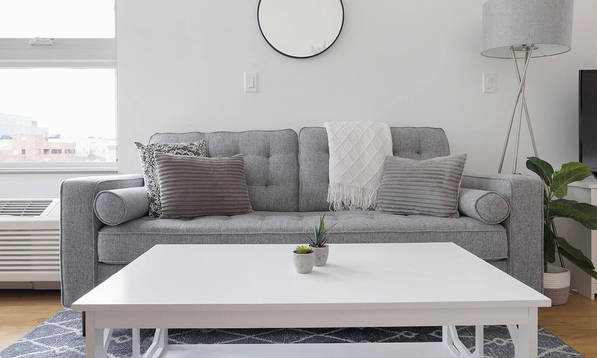 Cherry Creek Apartment | Landing | Beautiful Studio, Clubhouse