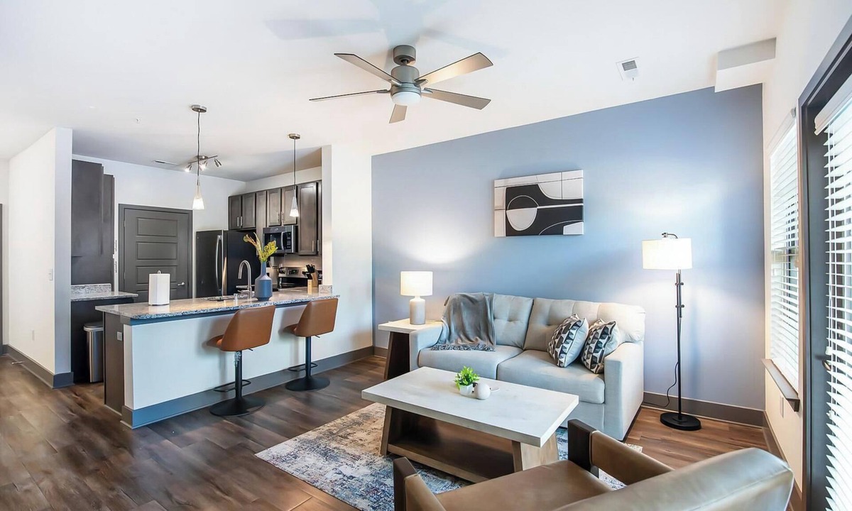 Hurstbourne Apartment | Landing | Chic 1BD, Gym, Clubhouse