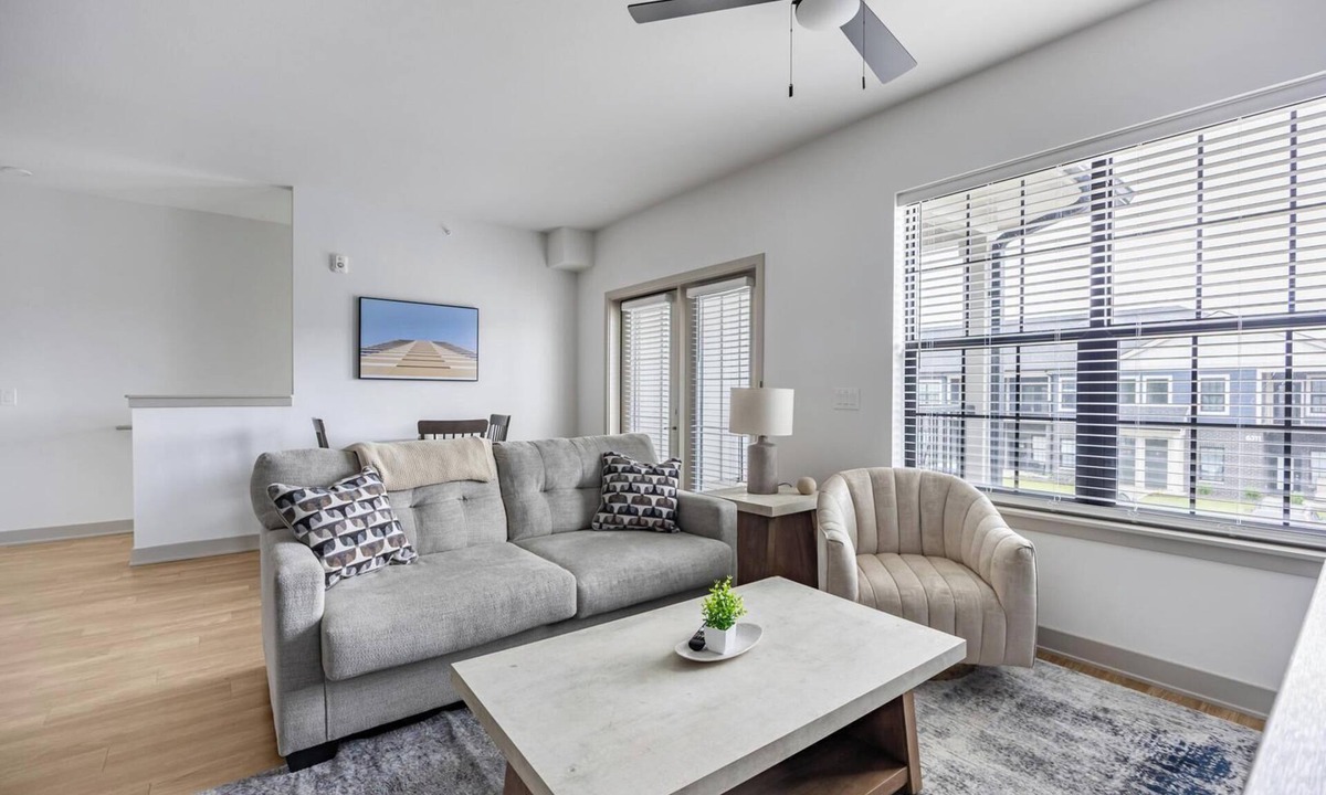McCordsville Apartment | Landing | Incredible 1BD, Gym, Clubhouse