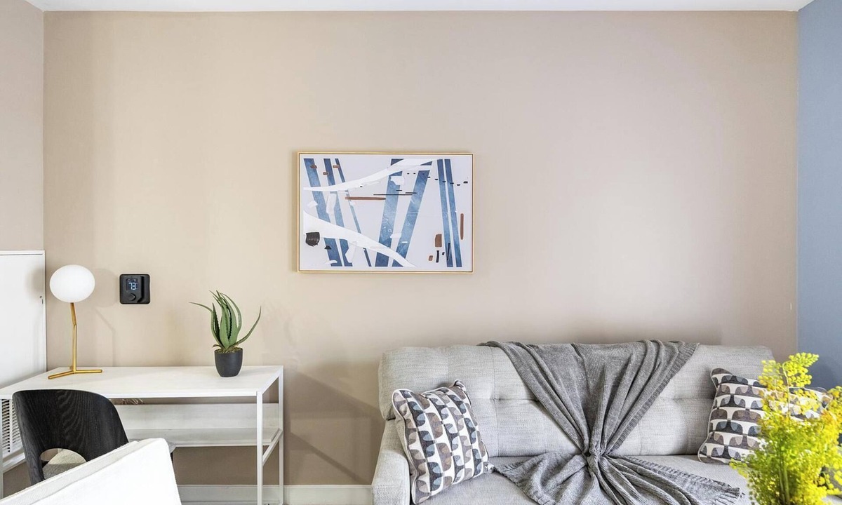 Norfolk Apartment | Landing | Stylish 1BD, Gym, Clubhouse