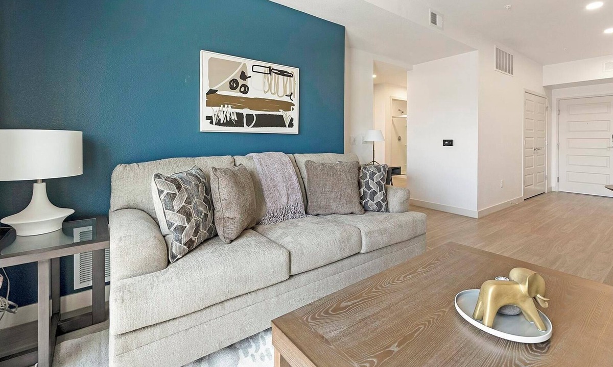 North Mountain Apartment | Landing | Stylish 1BD, Pool, Gym