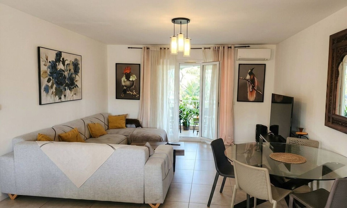 Folelli Apartment | Large 3-room apartment between sea and mountains Veranda, 2 bedrooms