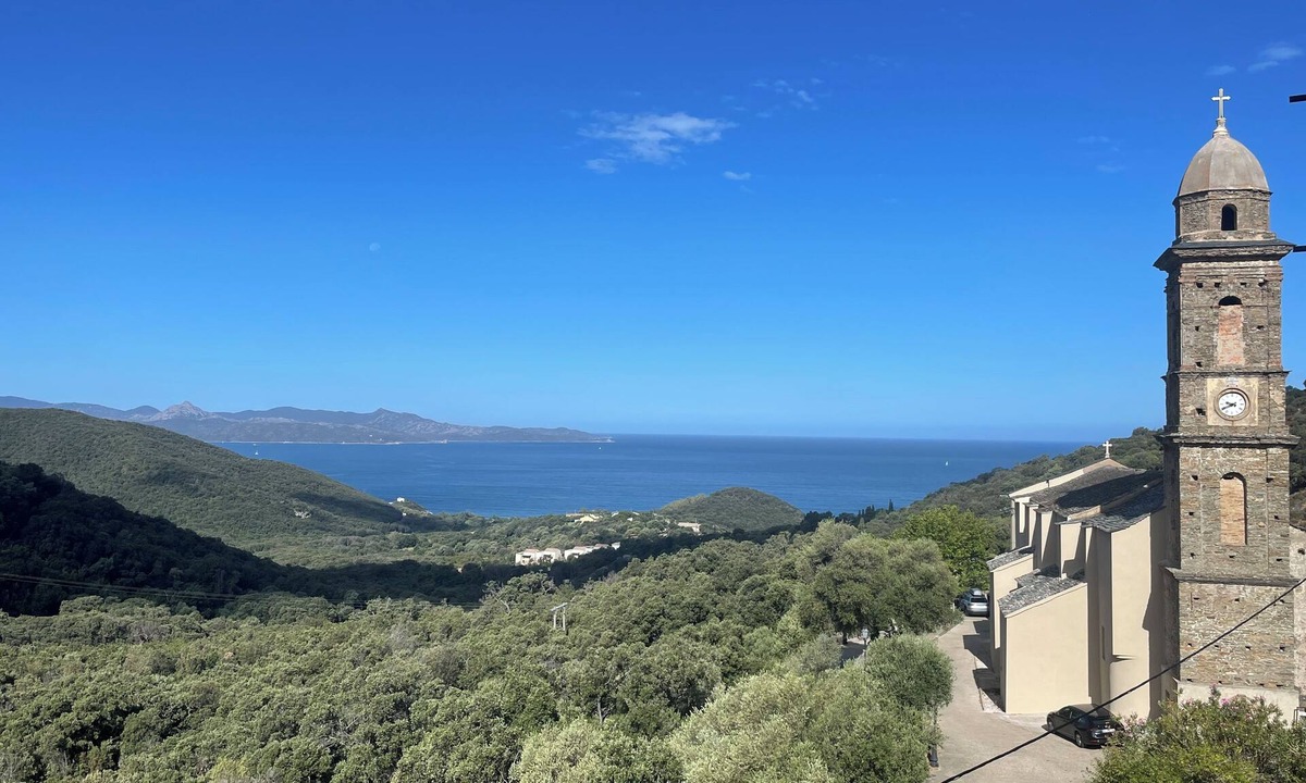 Braccolaccia House | Large house facing the sea, close to the beach
