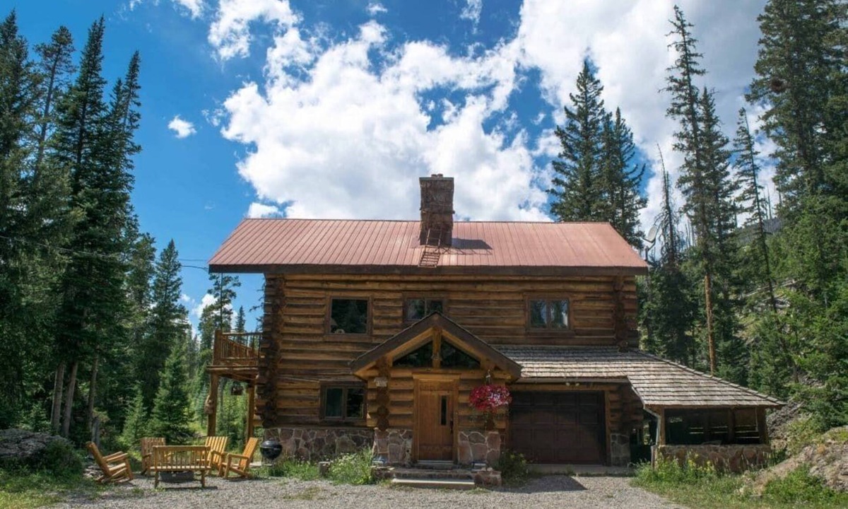 Cooke City-Silver Gate House | Large Private house, removed from other cabins. Situated in the town of Silver Gate, Montana