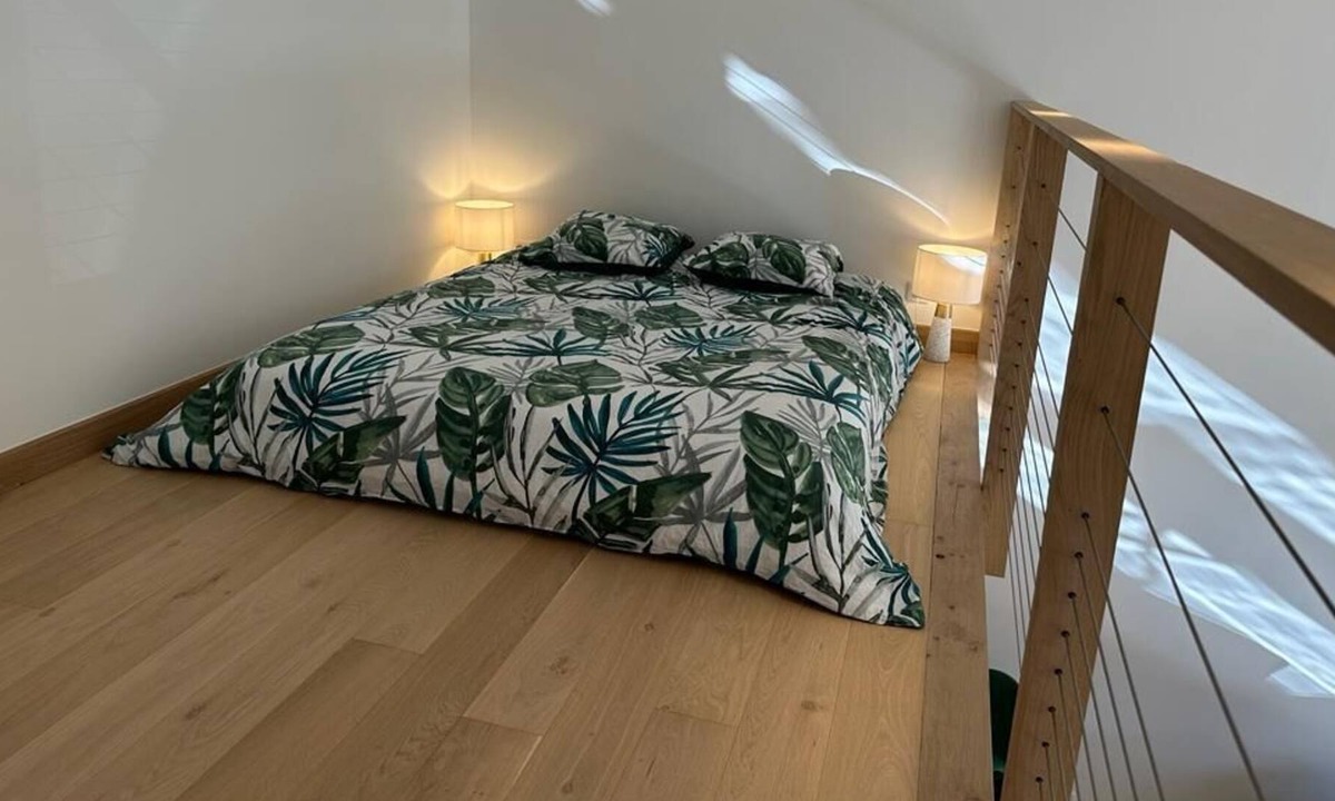 Bisinchi Apartment | Large Studio Mountain View