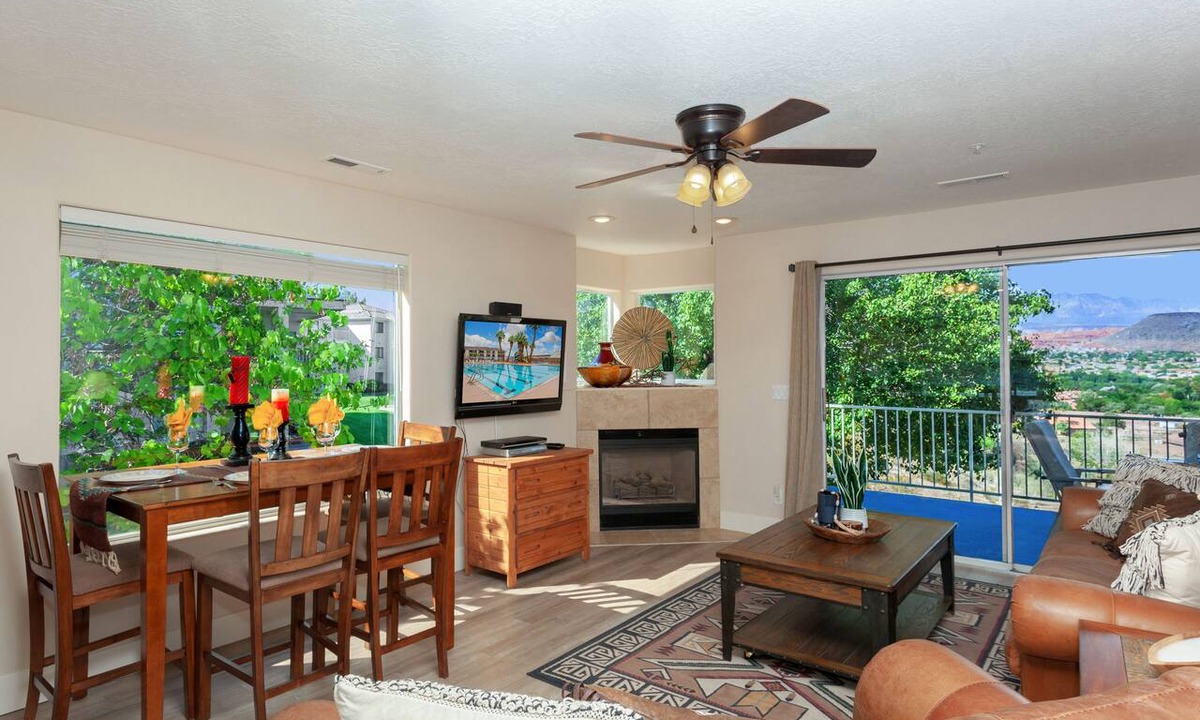 St. George Condo | Las Palmas 605, Newly Renovated home with BBQ Grill, and a Beautiful Resort Pool and Spa