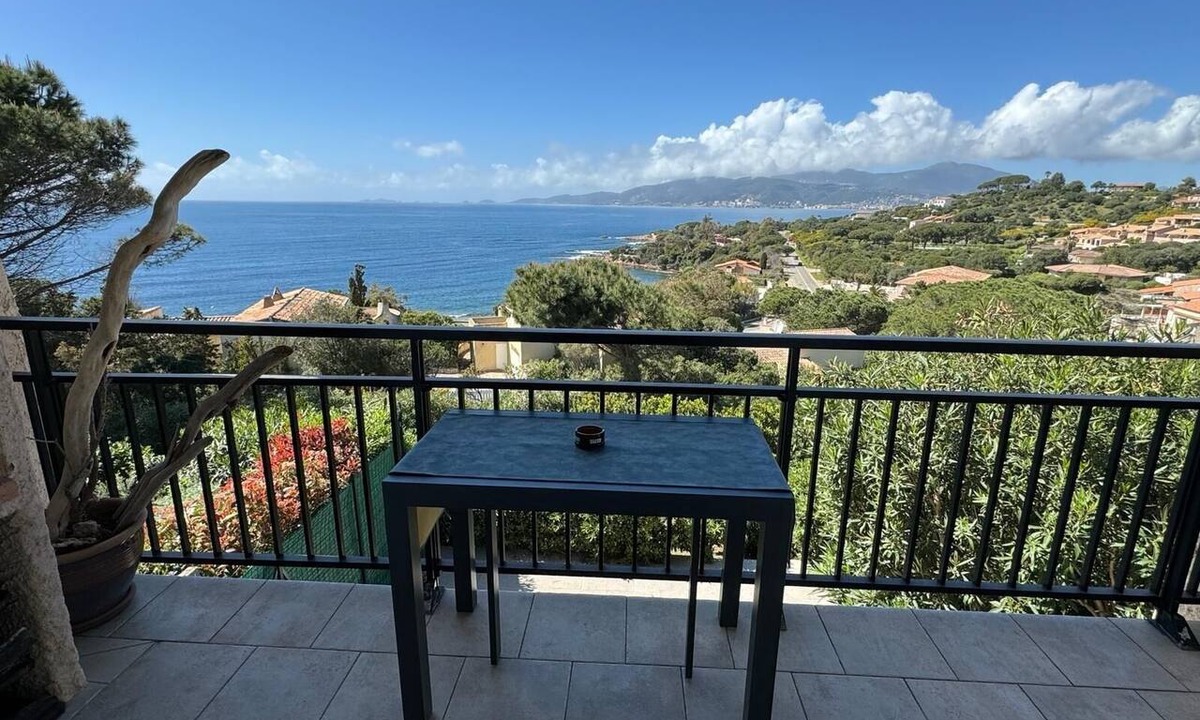 Porticcio Apartment | Le Golfe d'Ajaccio - Appt pour 4 à 7 minutes de la plage