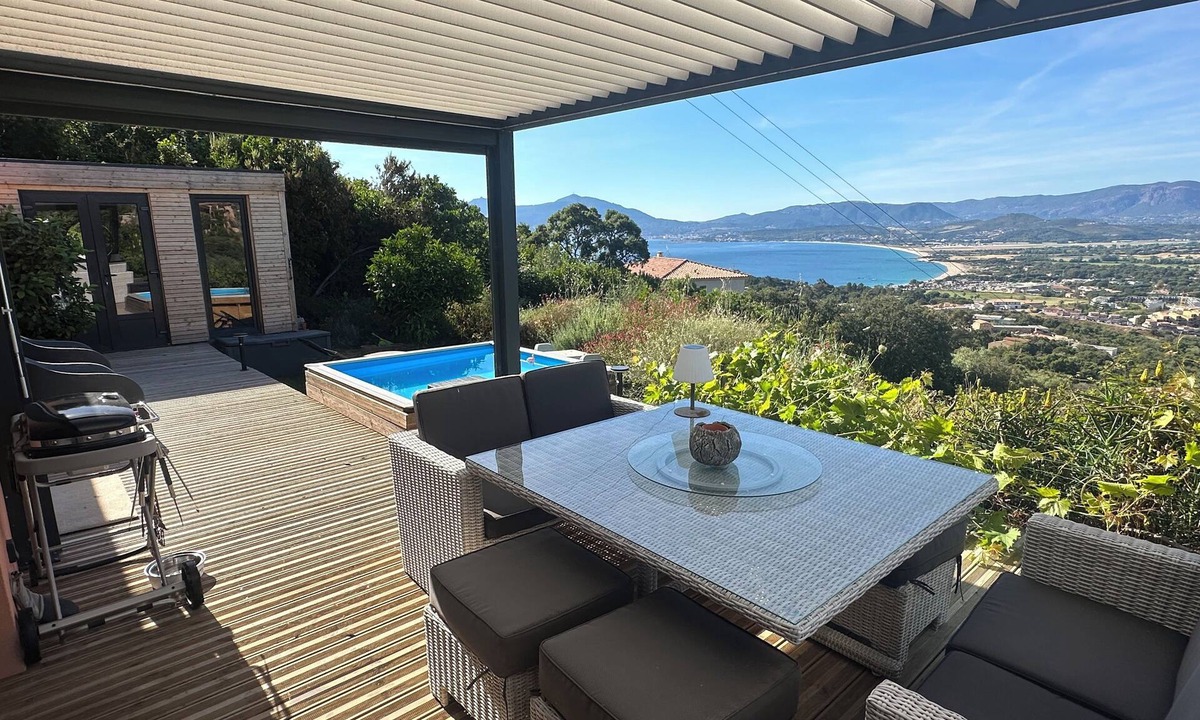 Porticcio Apartment | Le Vignoble: Havre de Paix 2 ou 4pers à Porticcio Avec Piscine Privée et vue mer