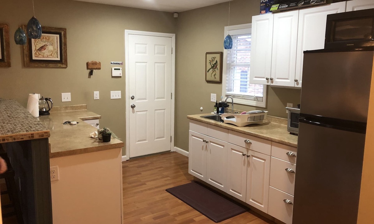 Carriage Hills Apartment | Leafy, Suburban Abode