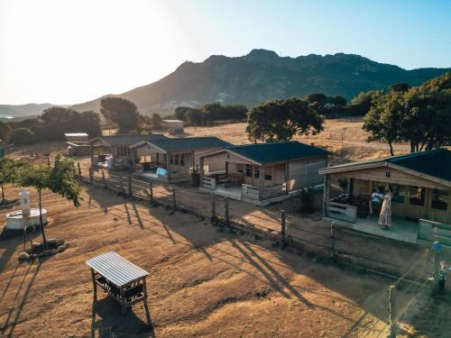 Occhiatana Bed & Breakfast | Les Chalets De Tesa 4