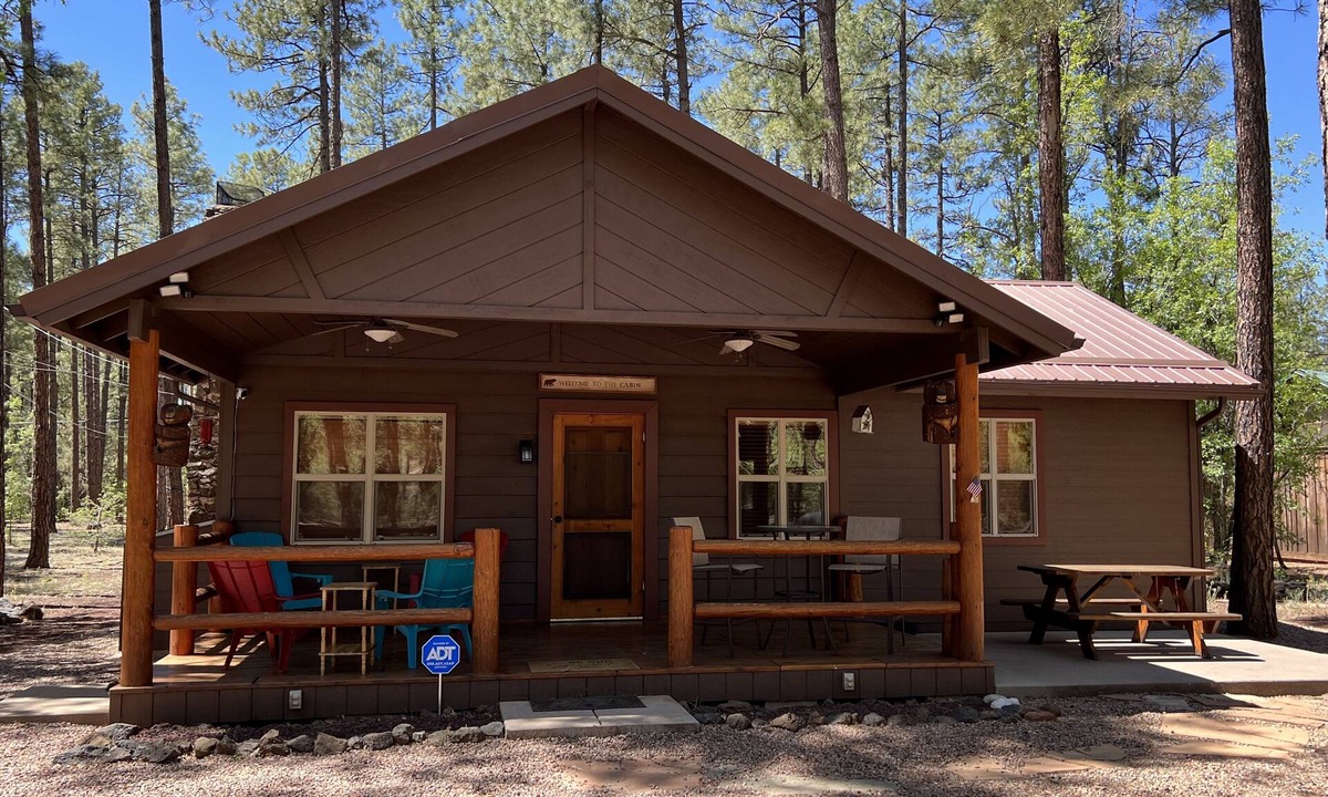 Pinetop-Lakeside Cabin | Little Bear Cabin, a cozy getaway!