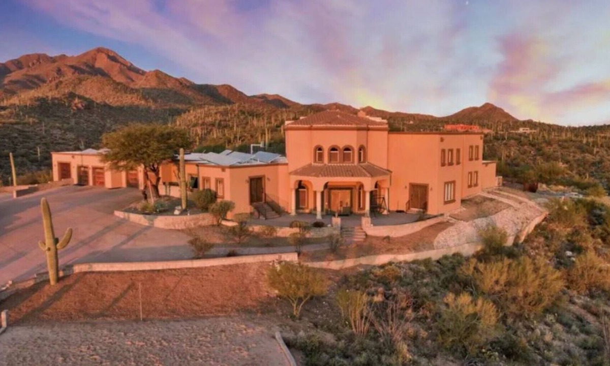 Tucson House | LIVE LIKE A MILLIONAIRE IN 5 STAR MANSION W/360 VIEWS!