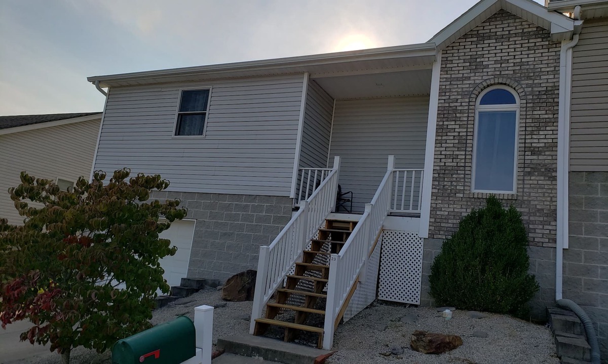 Teays Valley Condo | Located Mid Way between Charleston and Huntington WV, right off I-64.