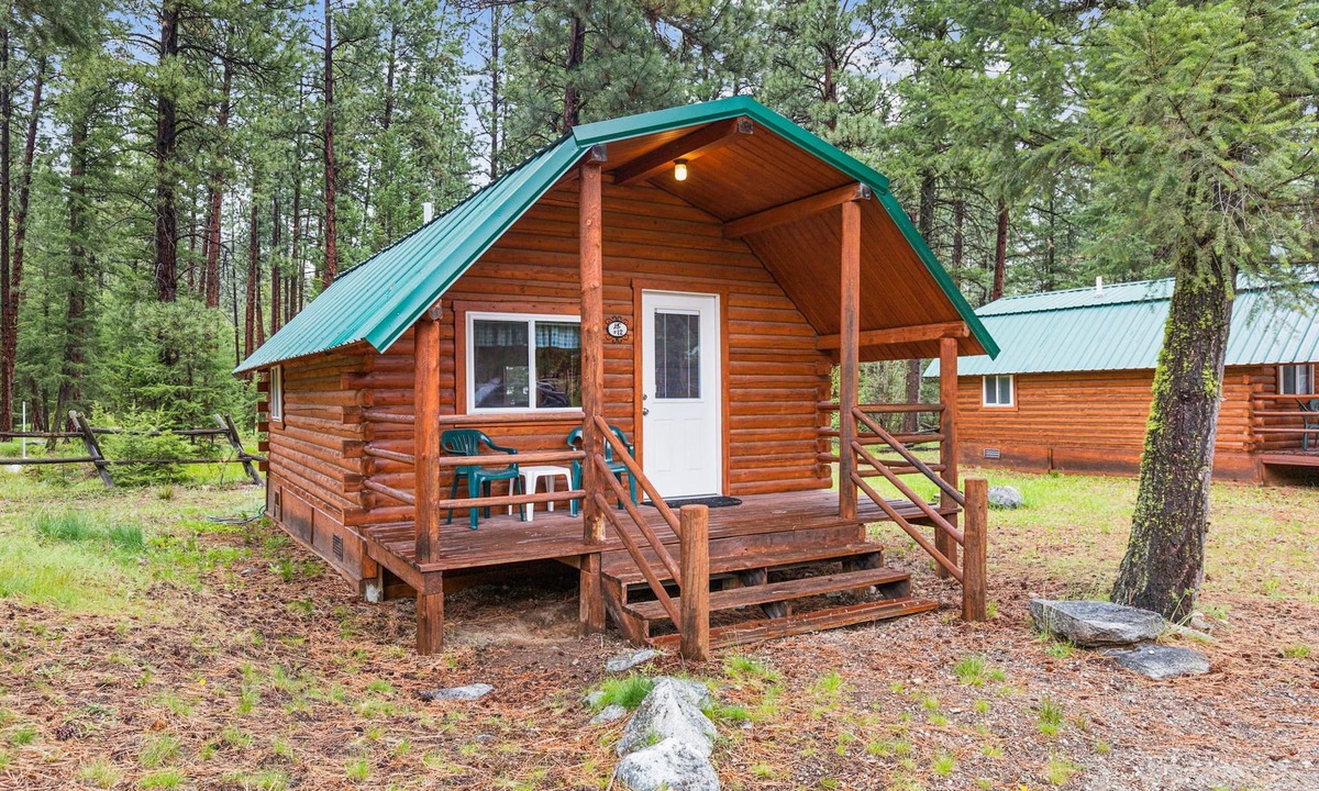 Grantsdale Cabin | Lost Horse Lodge