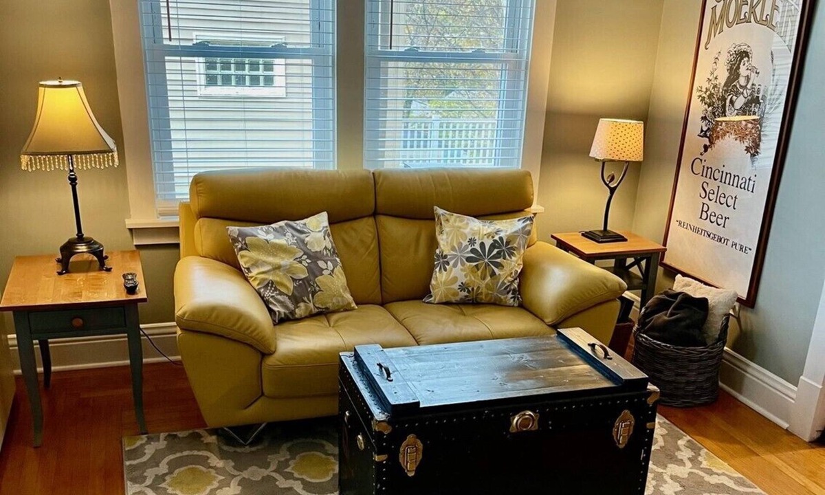Columbia-Tusculum House | Lovely 2nd FL home w/view. 5miles to Downtown- In historical Columbia Tusculum.