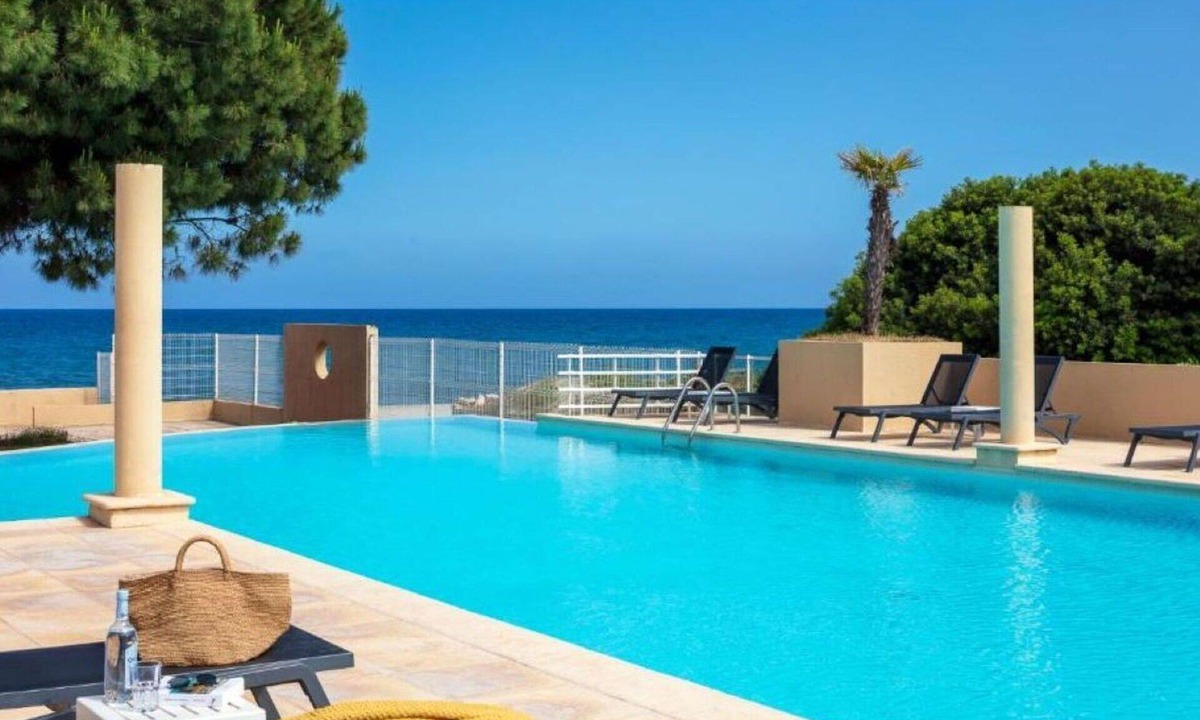 Santa-Lucia-di-Moriani Apartment | Lovely apartment for 6 guests with A/C, internet, pool, TV and pets allowed