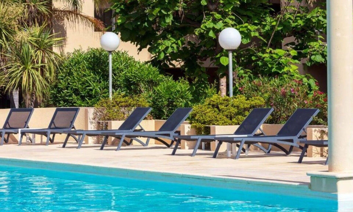 Santa-Lucia-di-Moriani Apartment | Lovely apartment for 6 guests with internet, A/C, pool, TV, balcony and pets allowed