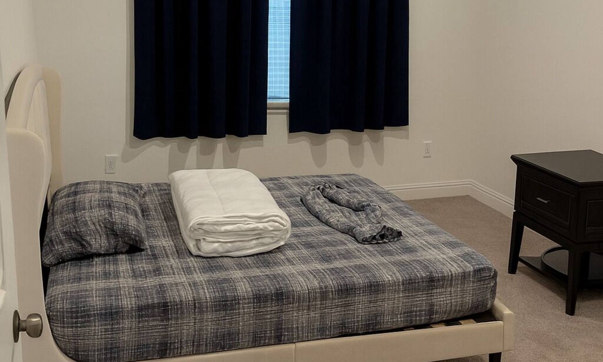Hanford Apartment | Lovely studio in charming Hanford perfect for getaway