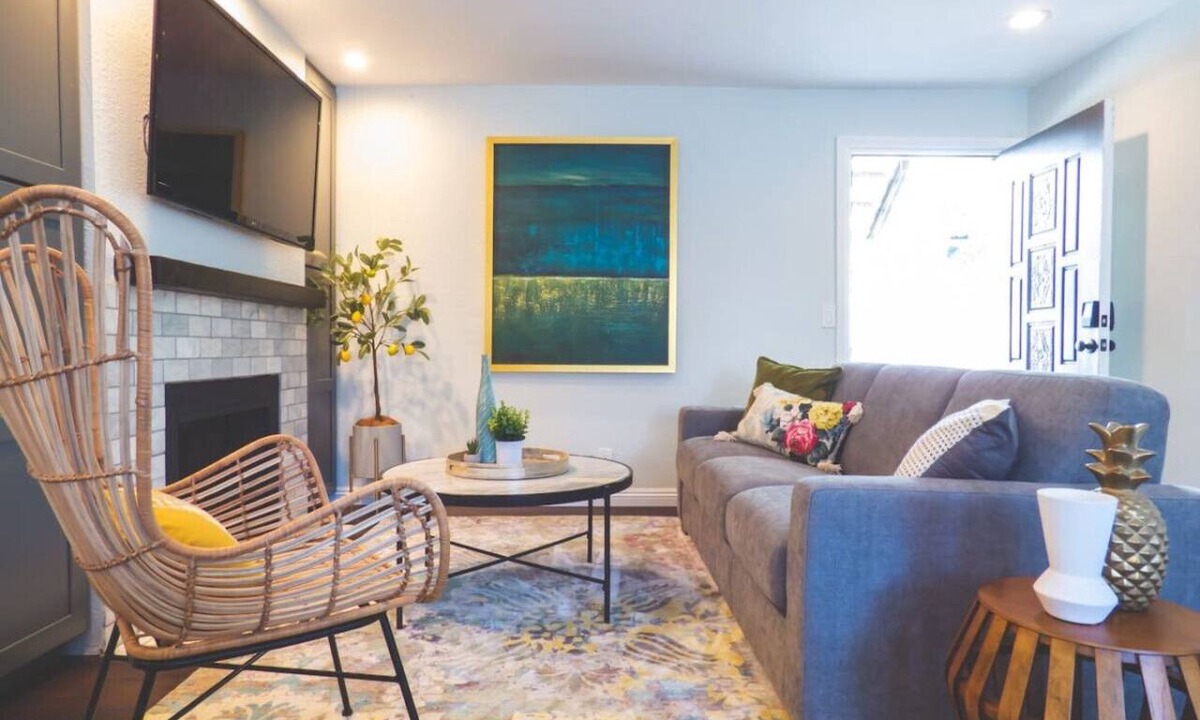 University Heights Apartment | Luxe Urban 2 Bedroom Steps from North Park