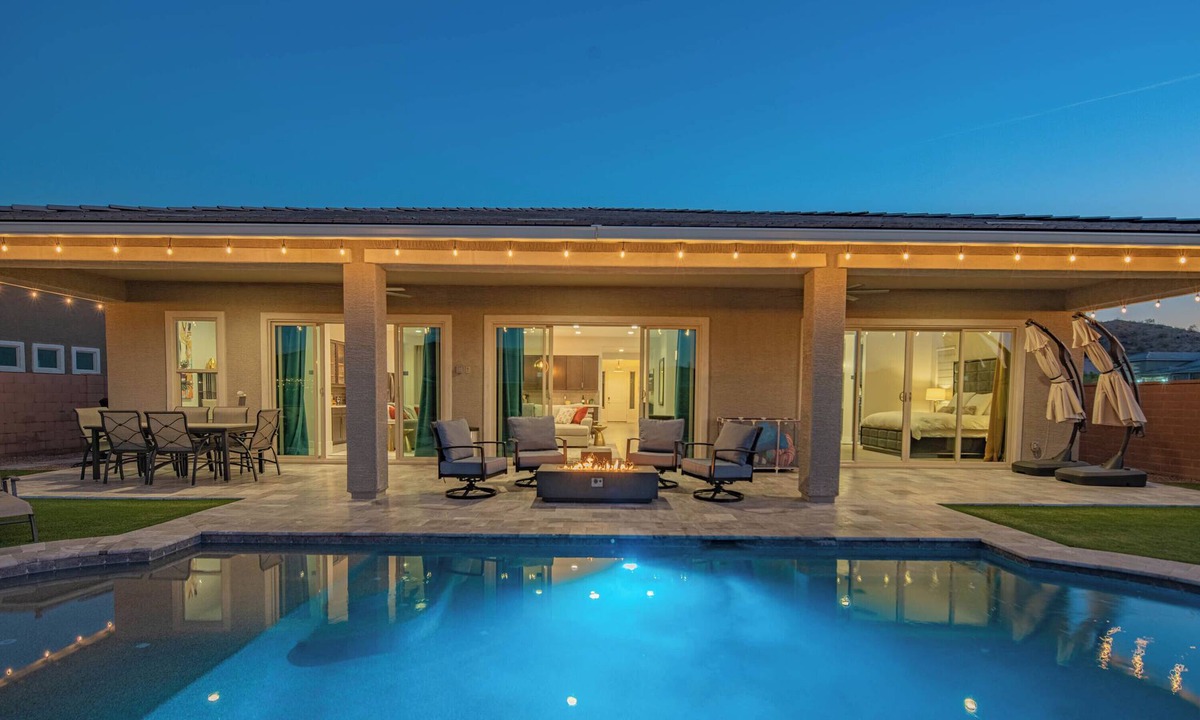 Estrella Mountain Ranch House | Luxury 3BR Pool Home Near Spring Training Phoenix International Raceway Golf