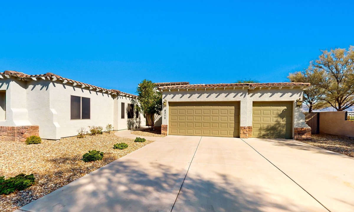 South Mountain House | Luxury desert retreat with a pool, cabana, grill, fireplace, & AC - dog-friendly
