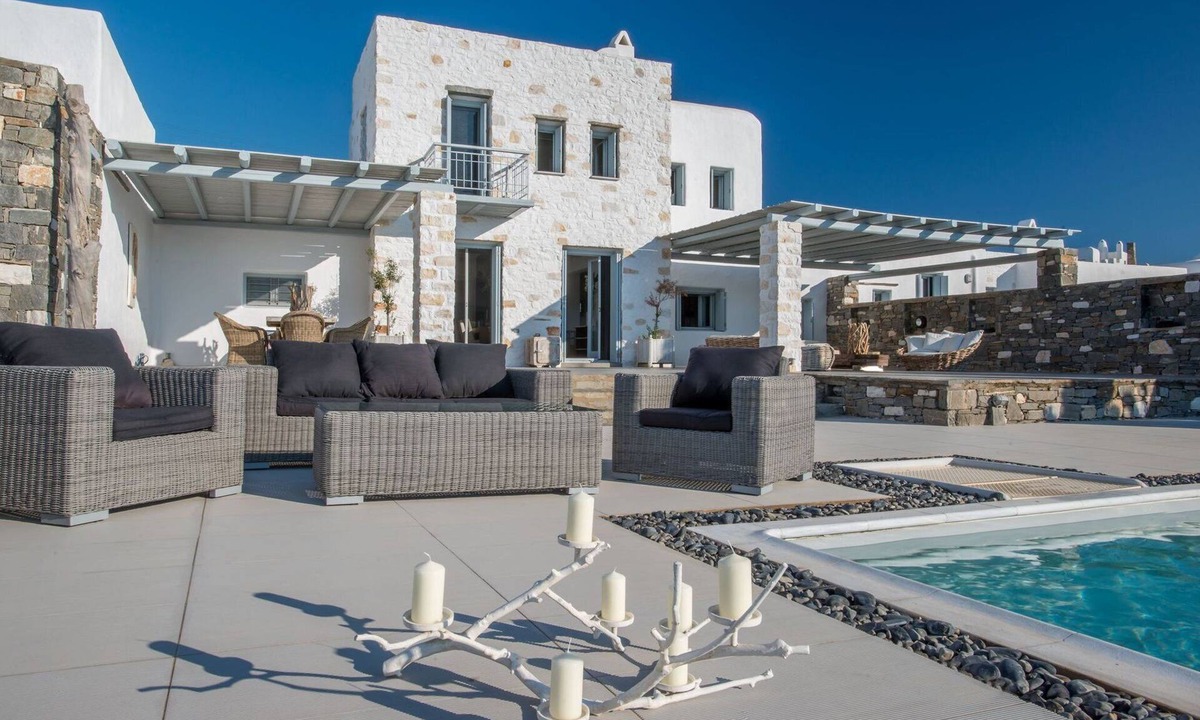 Chrissi Akti Villa | Luxury Paros Villa | Superior Villa | Private Pool | Stunning Interior
